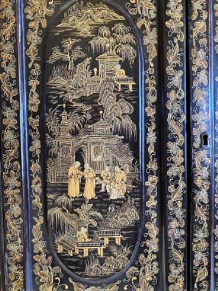 Antique English Lacquer Cabinet With Asian Japanning – The