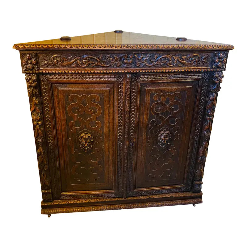 Mid 19th Century English Oak Corner Cabinet